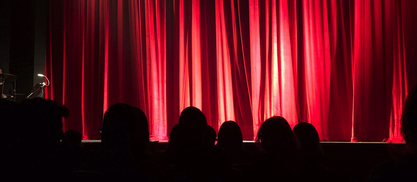 red curtain stage