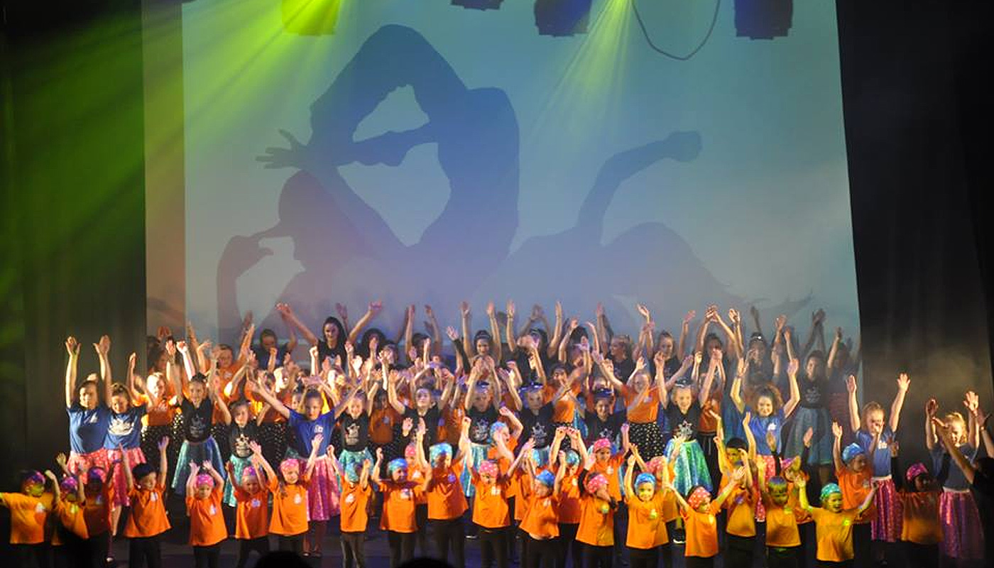 Lots of children from a Performing Arts school on stage at dlr Mill Theatre